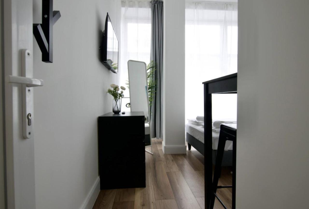 Studio Apartments By Hi5- Apartment In Downtown Budapest Eksteriør billede