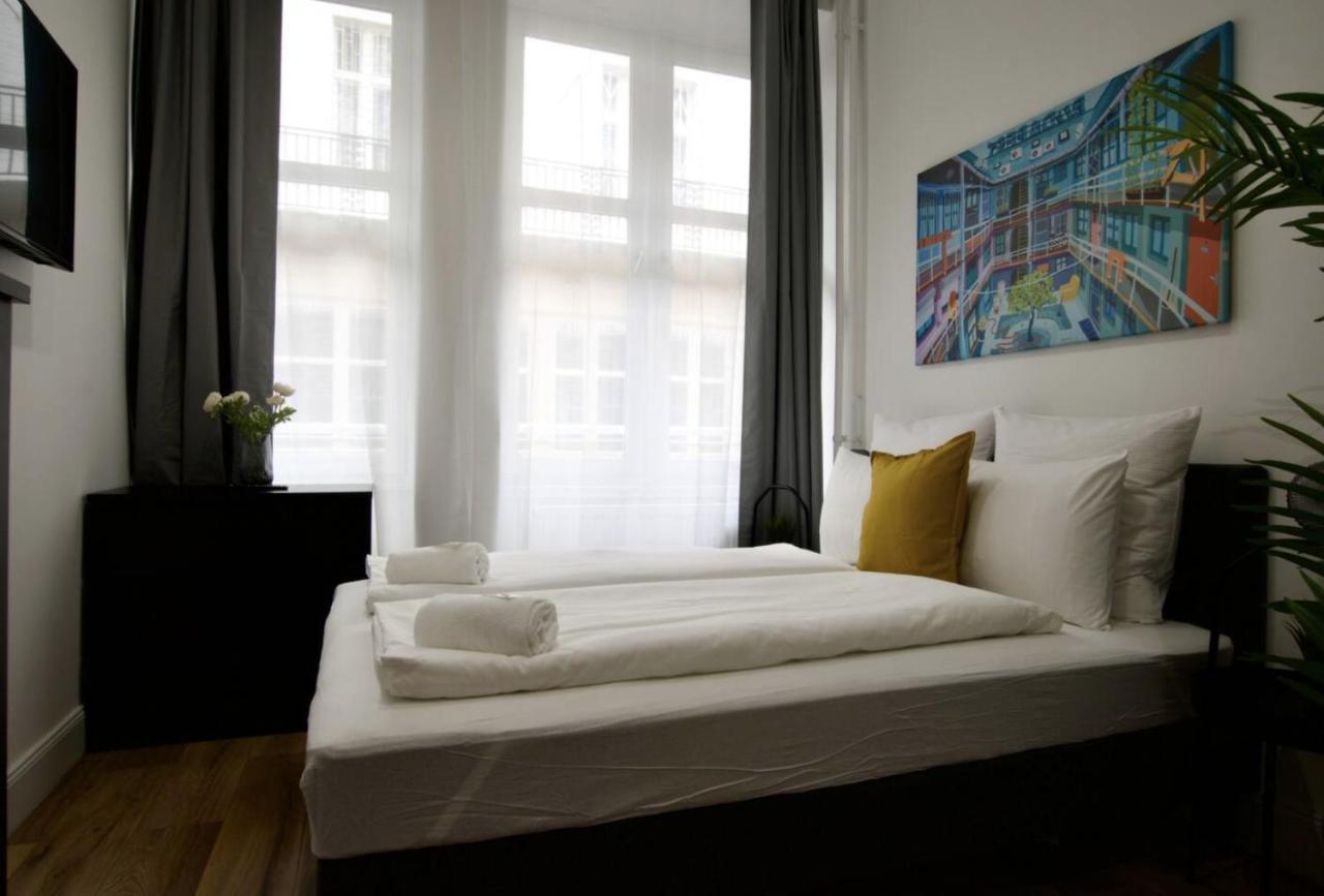 Studio Apartments By Hi5- Apartment In Downtown Budapest Eksteriør billede