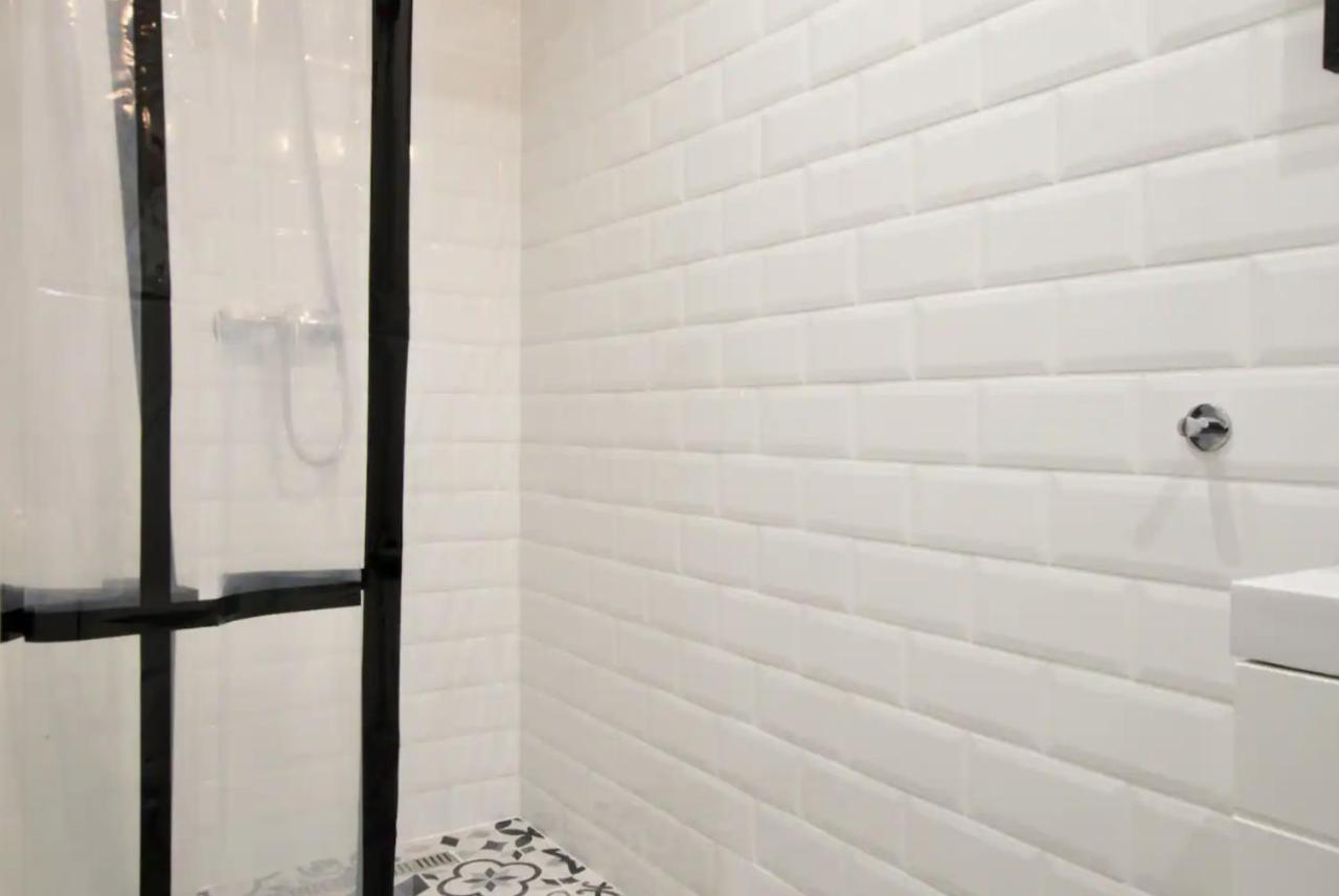 Studio Apartments By Hi5- Apartment In Downtown Budapest Eksteriør billede