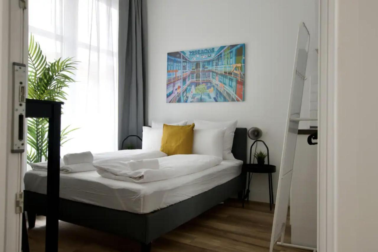 Studio Apartments By Hi5- Apartment In Downtown Budapest Eksteriør billede