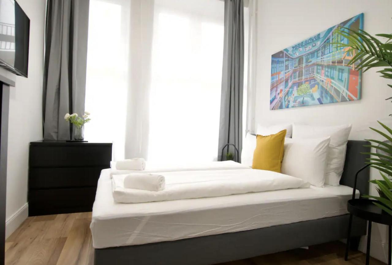 Studio Apartments By Hi5- Apartment In Downtown Budapest Eksteriør billede